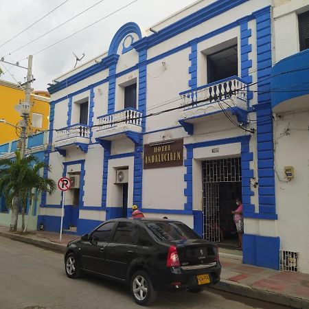 Hotel Andalucia Inn Santa Marta  Zewnętrze zdjęcie