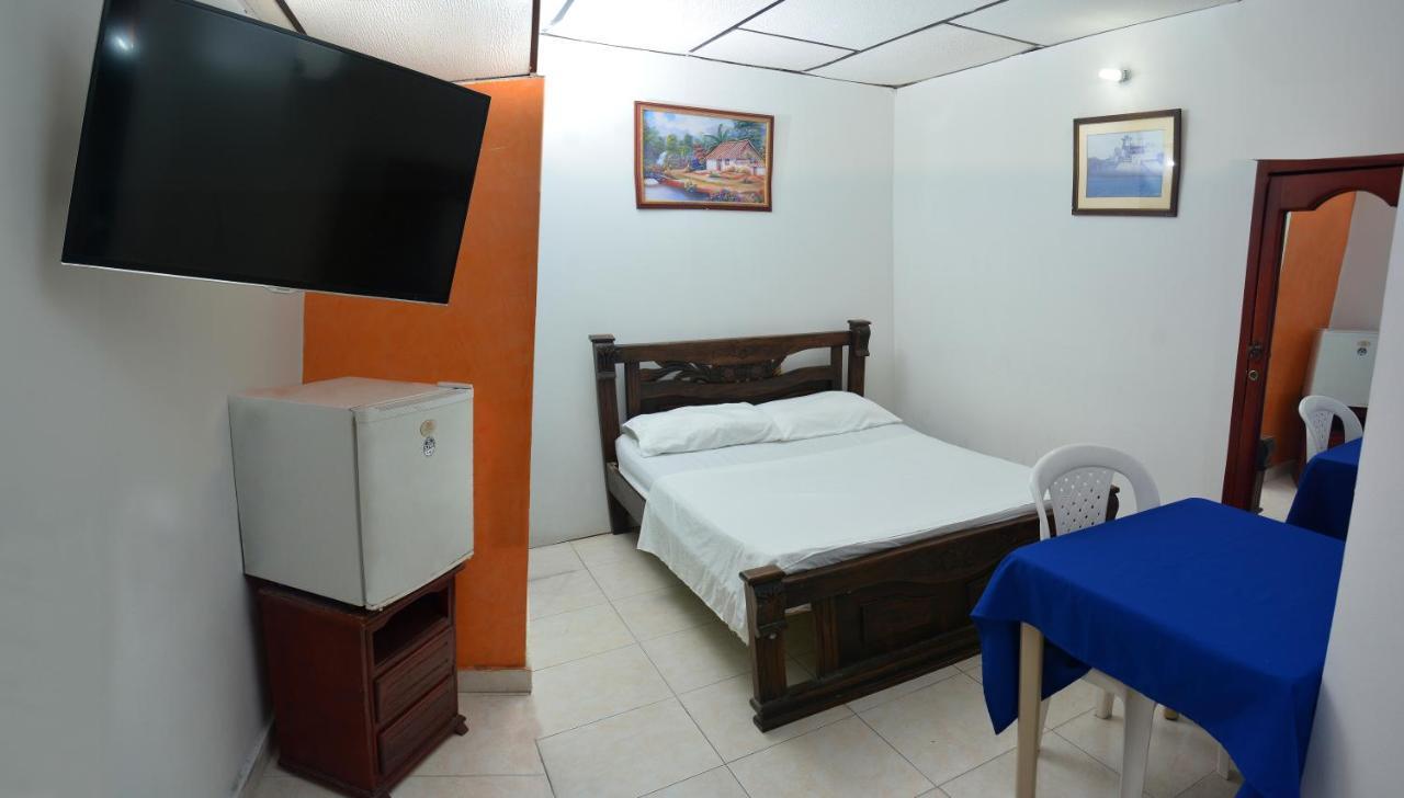 Hotel Andalucia Inn Santa Marta  Zewnętrze zdjęcie