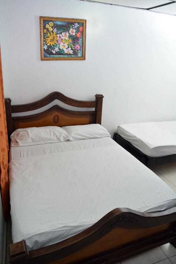 Hotel Andalucia Inn Santa Marta  Zewnętrze zdjęcie
