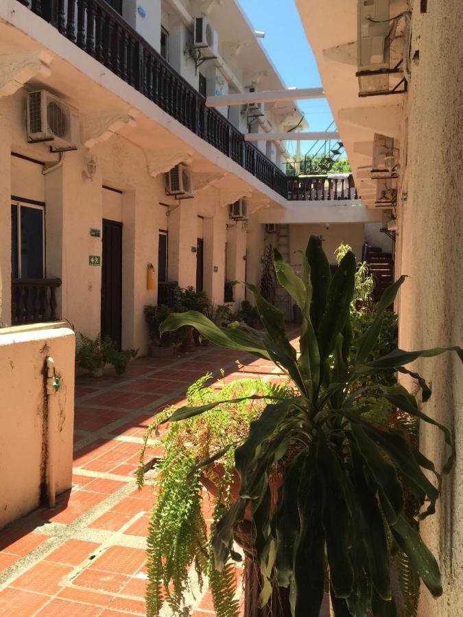 Hotel Andalucia Inn Santa Marta  Zewnętrze zdjęcie
