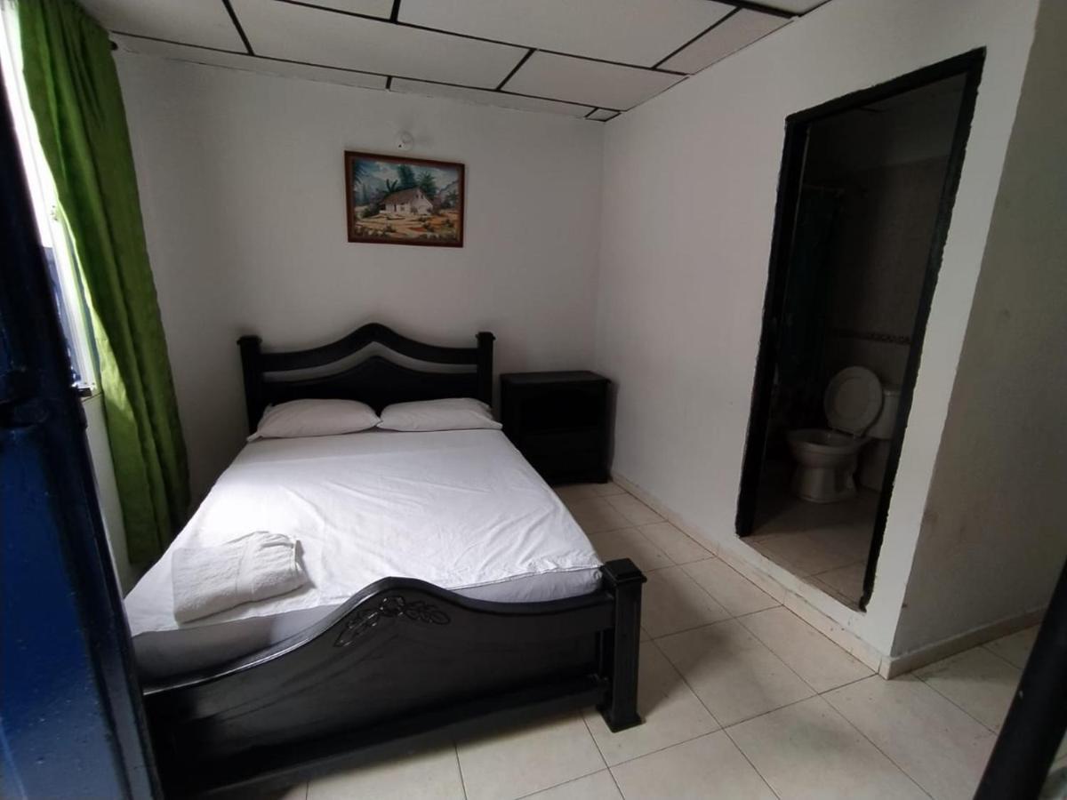 Hotel Andalucia Inn Santa Marta  Zewnętrze zdjęcie
