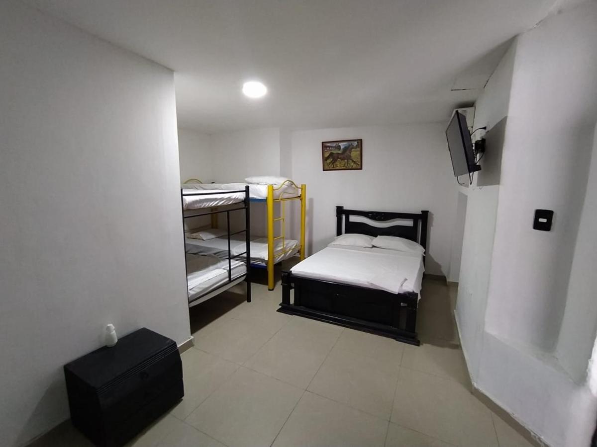 Hotel Andalucia Inn Santa Marta  Zewnętrze zdjęcie