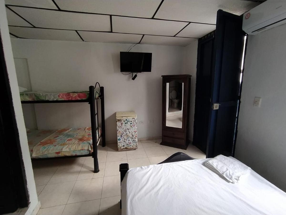 Hotel Andalucia Inn Santa Marta  Zewnętrze zdjęcie