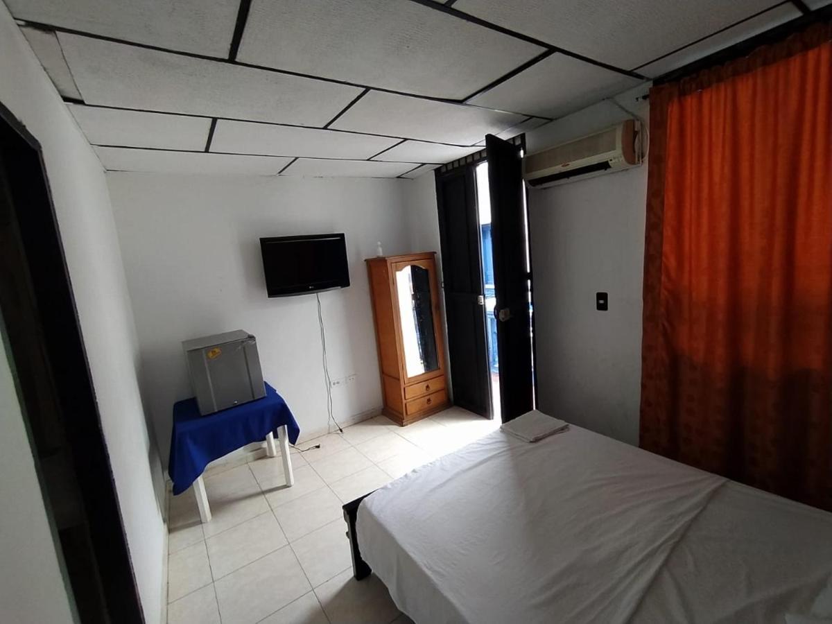 Hotel Andalucia Inn Santa Marta  Zewnętrze zdjęcie
